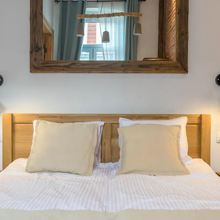 Oak Doors W Rynku - Properunit Apartment *